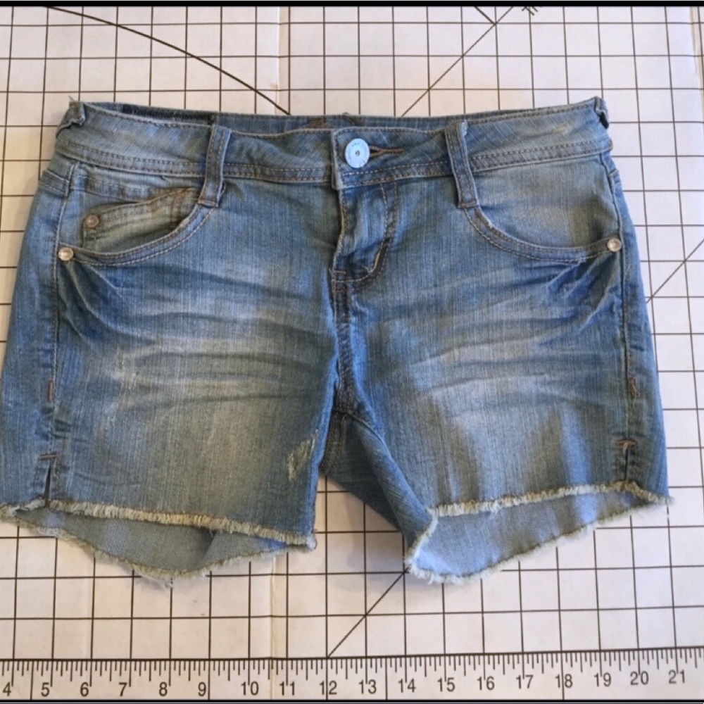 Almost Famous Destroyed Cut-off Jean Shorts Sz 7